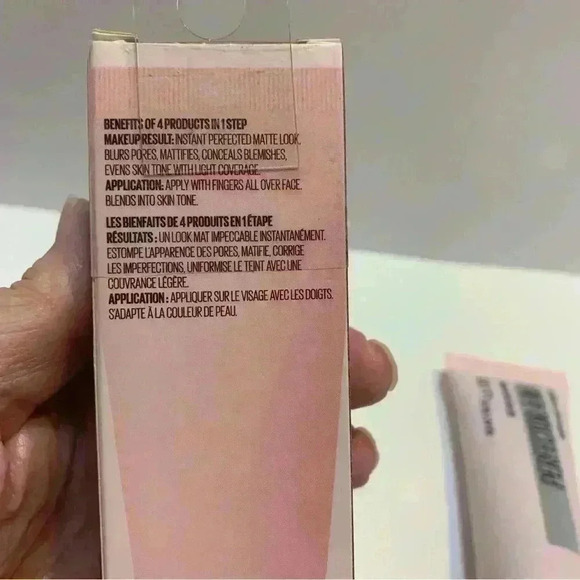 Maybelline Instant Age Rewind Instant Perfector 4-In-1 Matte Makeup, 04 - Picture 8 of 12